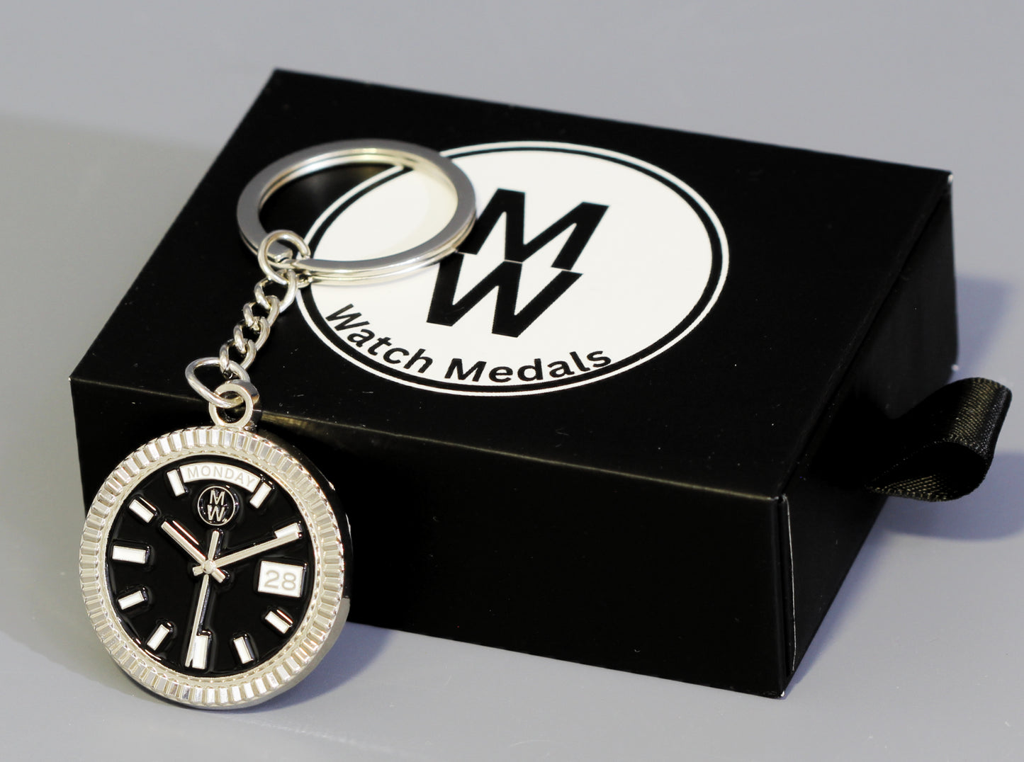 New Collection! Watchmedals PRESIDENTIAL Series Keychain - Silver & Black