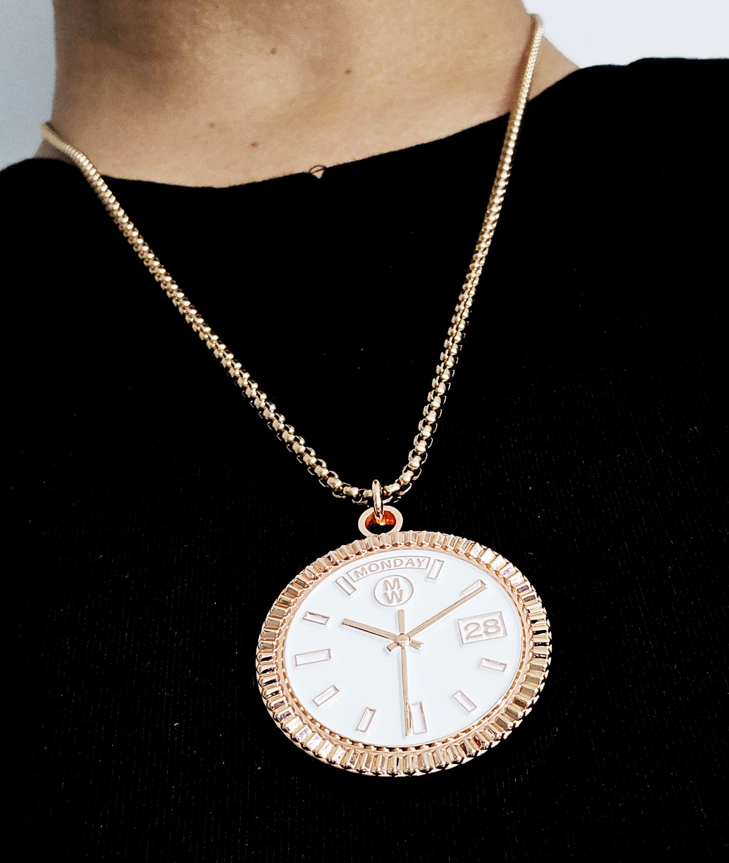 New Collection! Watchmedals PRESIDENTIAL Series Medal Necklace - Rose Gold & White