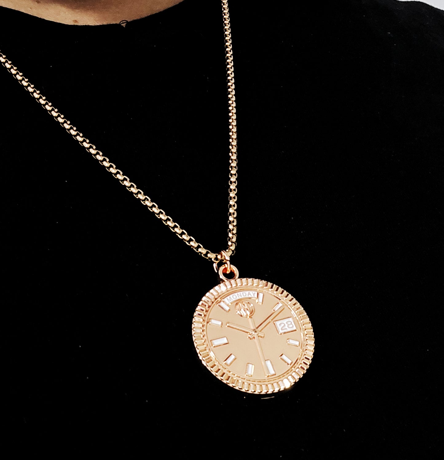 New Collection! Watchmedals PRESIDENTIAL Series Medal Necklace - Rose Gold