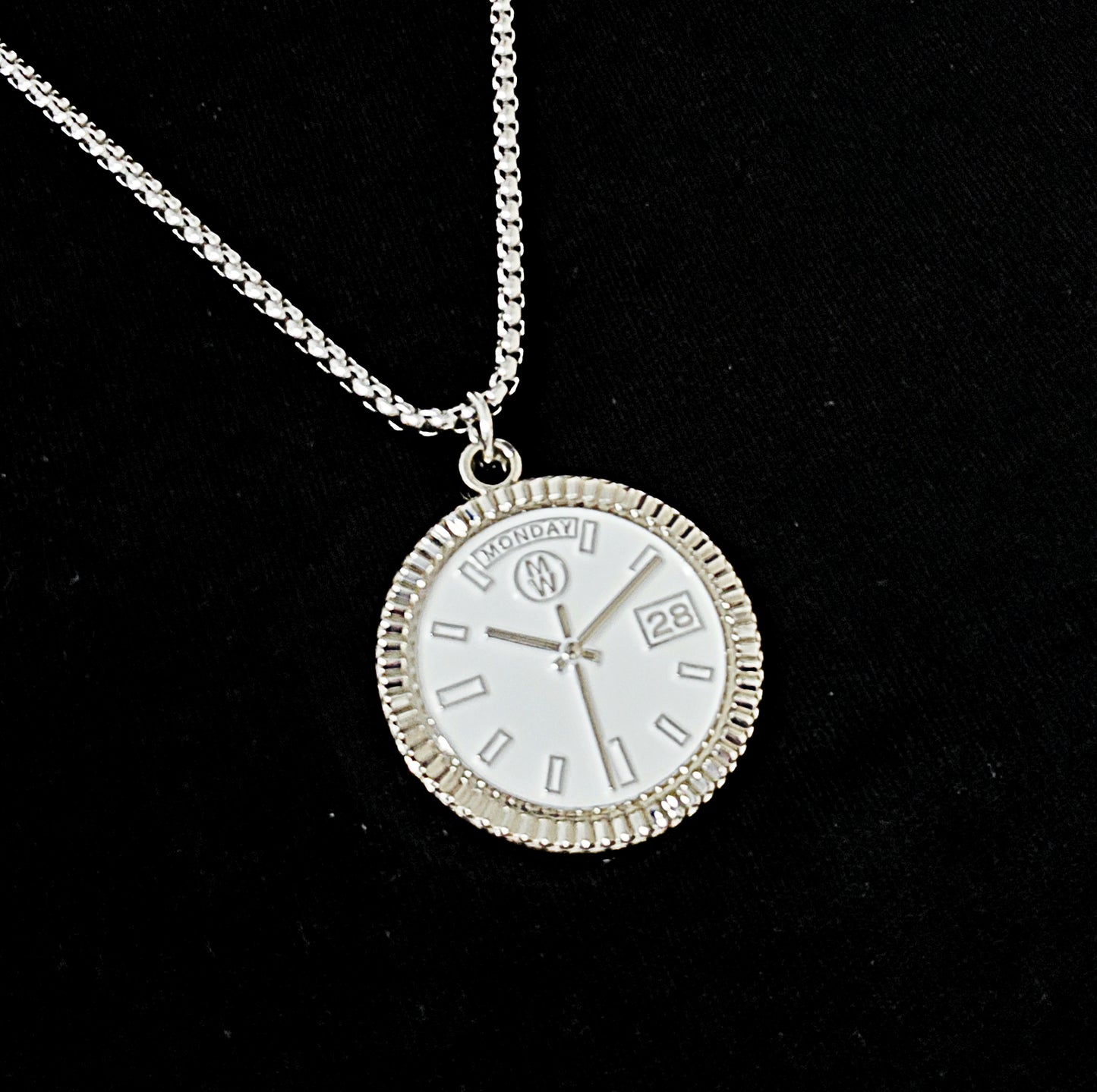 New Collection! Watchmedals PRESIDENTIAL Series Medal Necklace - Silver & White