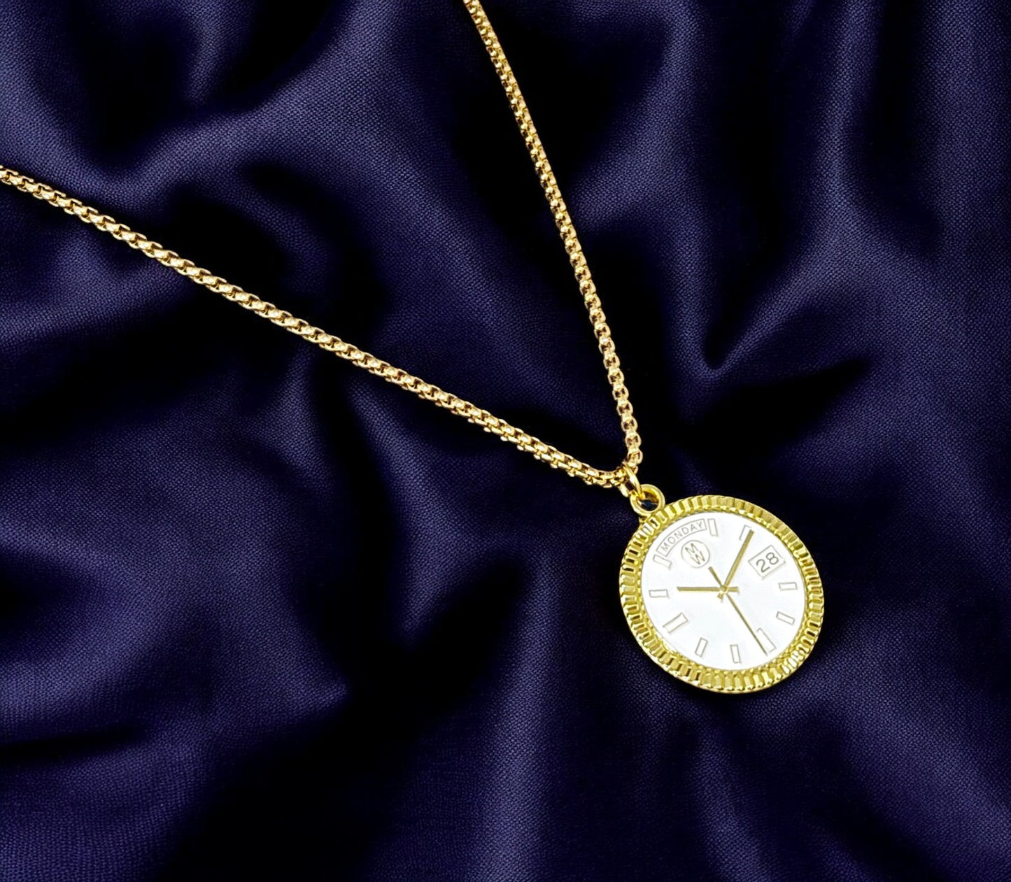 New Collection! Watchmedals PRESIDENTIAL Series Medal Necklace - Yellow Gold & White