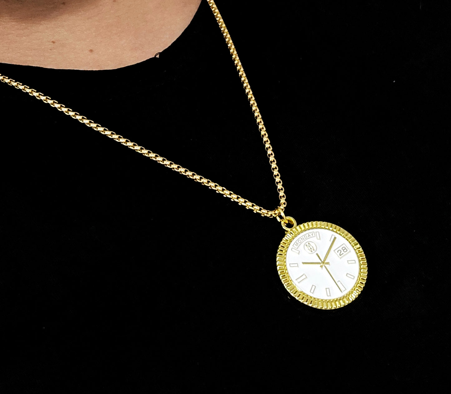 New Collection! Watchmedals PRESIDENTIAL Series Medal Necklace - Yellow Gold & White