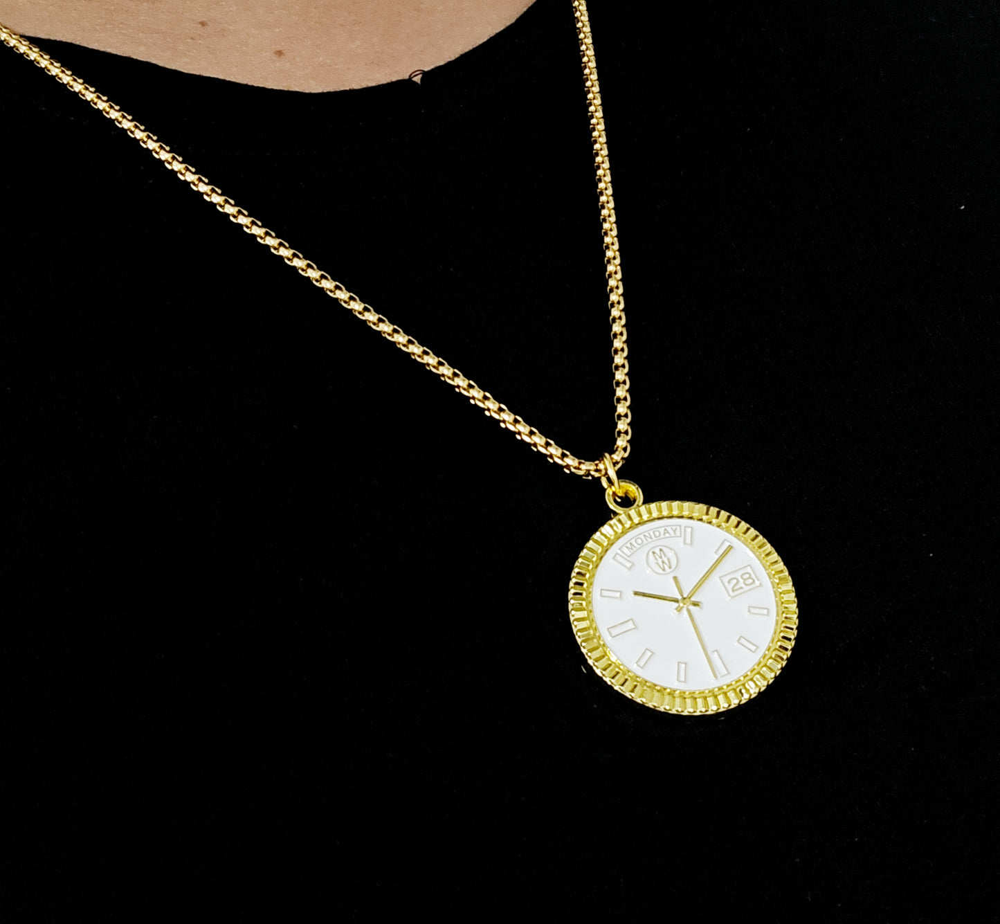 New Collection! Watchmedals PRESIDENTIAL Series Medal Necklace - Yellow Gold & White