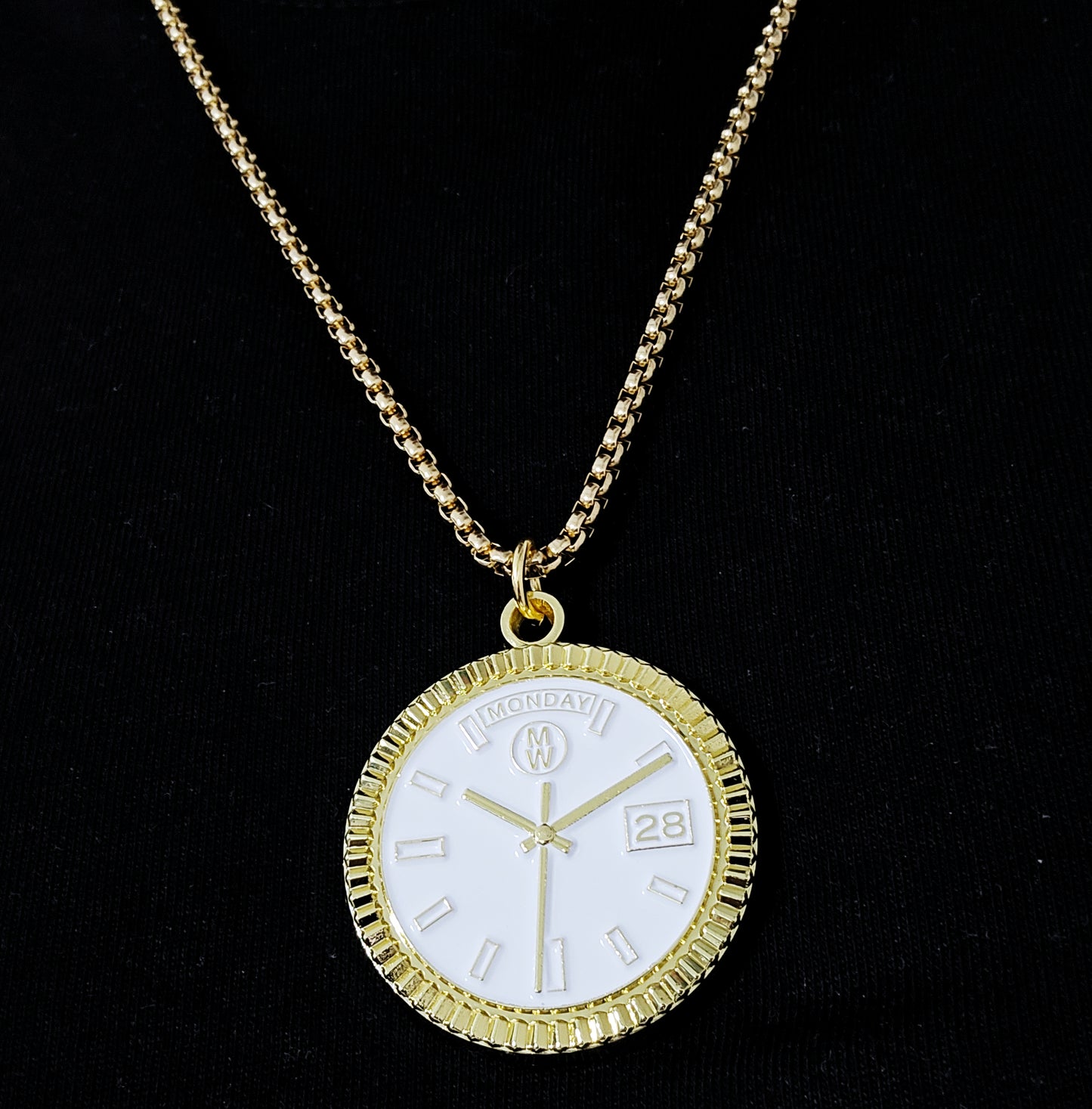 New Collection! Watchmedals PRESIDENTIAL Series Medal Necklace - Yellow Gold & White