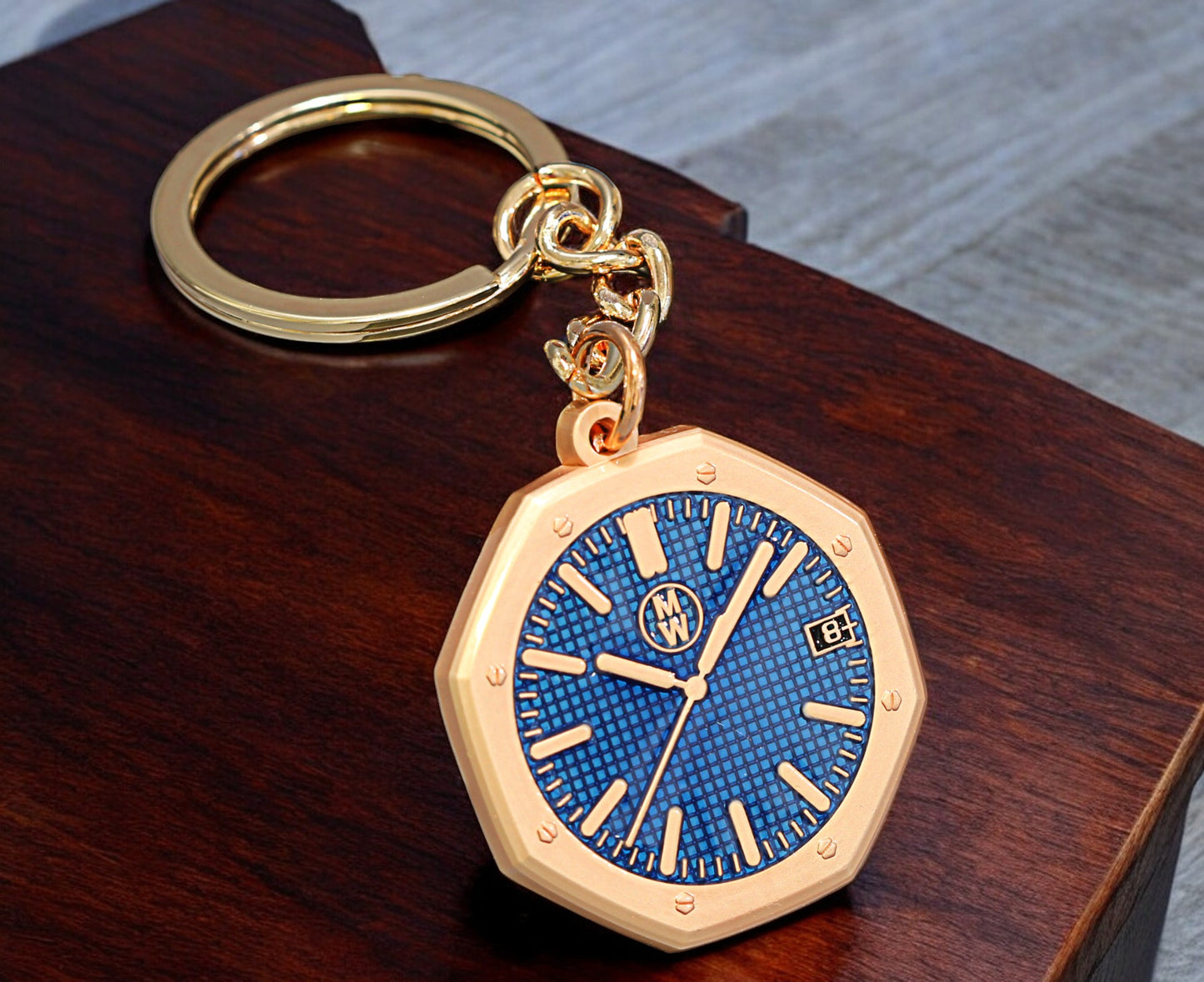 Watchmedals Official "ROSEROYALGREEN" Men's Luxury Watch Design Keychain New In Original Box