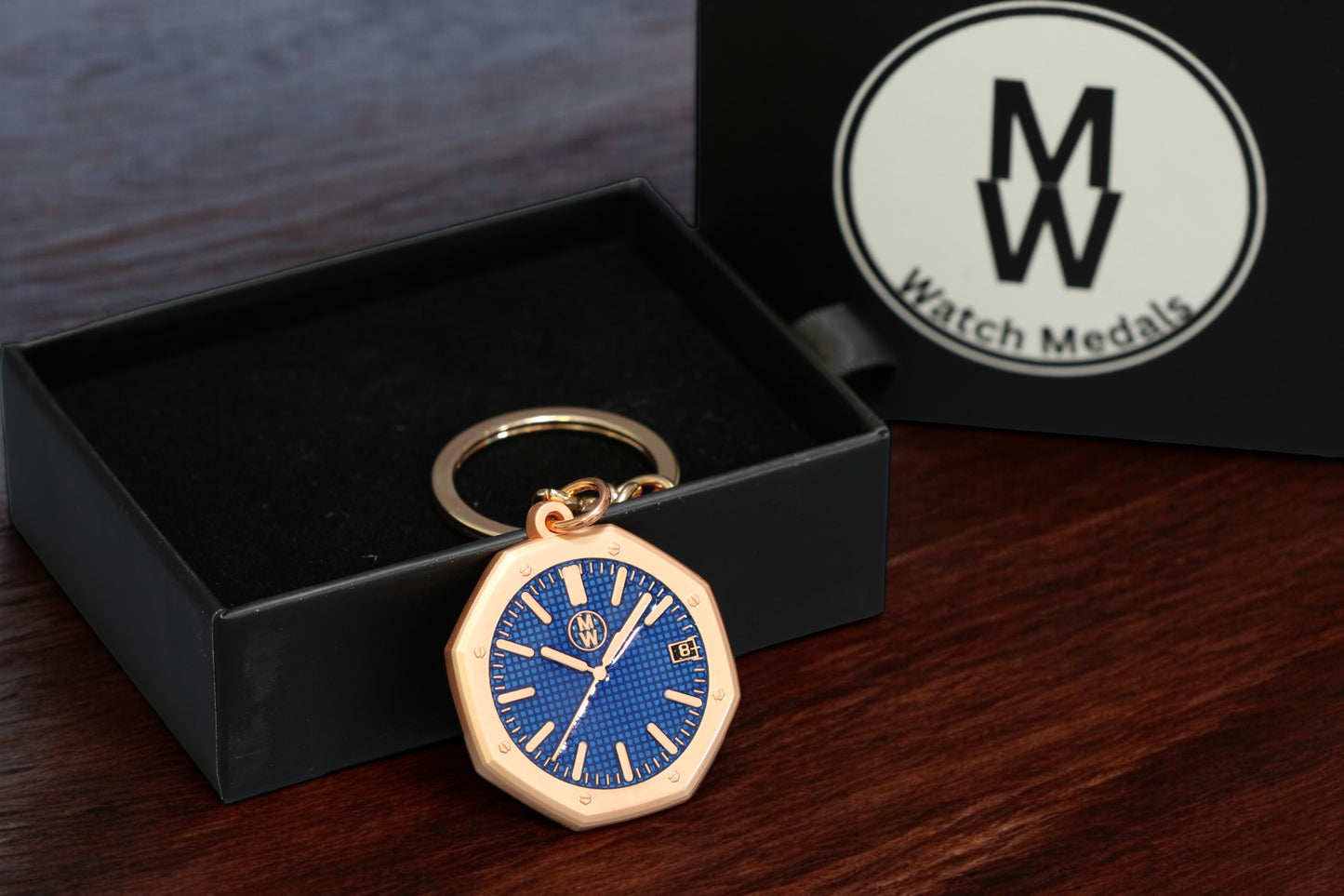 Watchmedals Official "ROSEROYALGREEN" Men's Luxury Watch Design Keychain New In Original Box