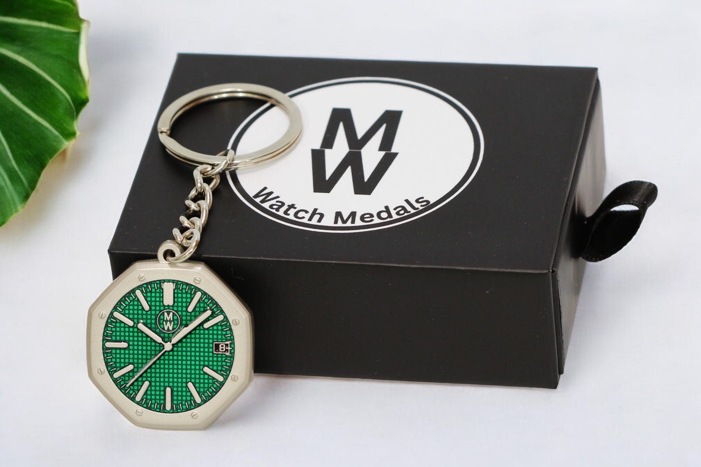 Watchmedals Official "ROYALGREEN" Men's Luxury Watch Design Keychain New In Original Box