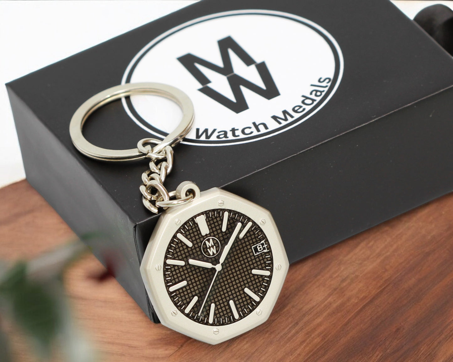 Watchmedals Official "ROYALBLACK" Men's Luxury Watch Design Keychain New In Original Box