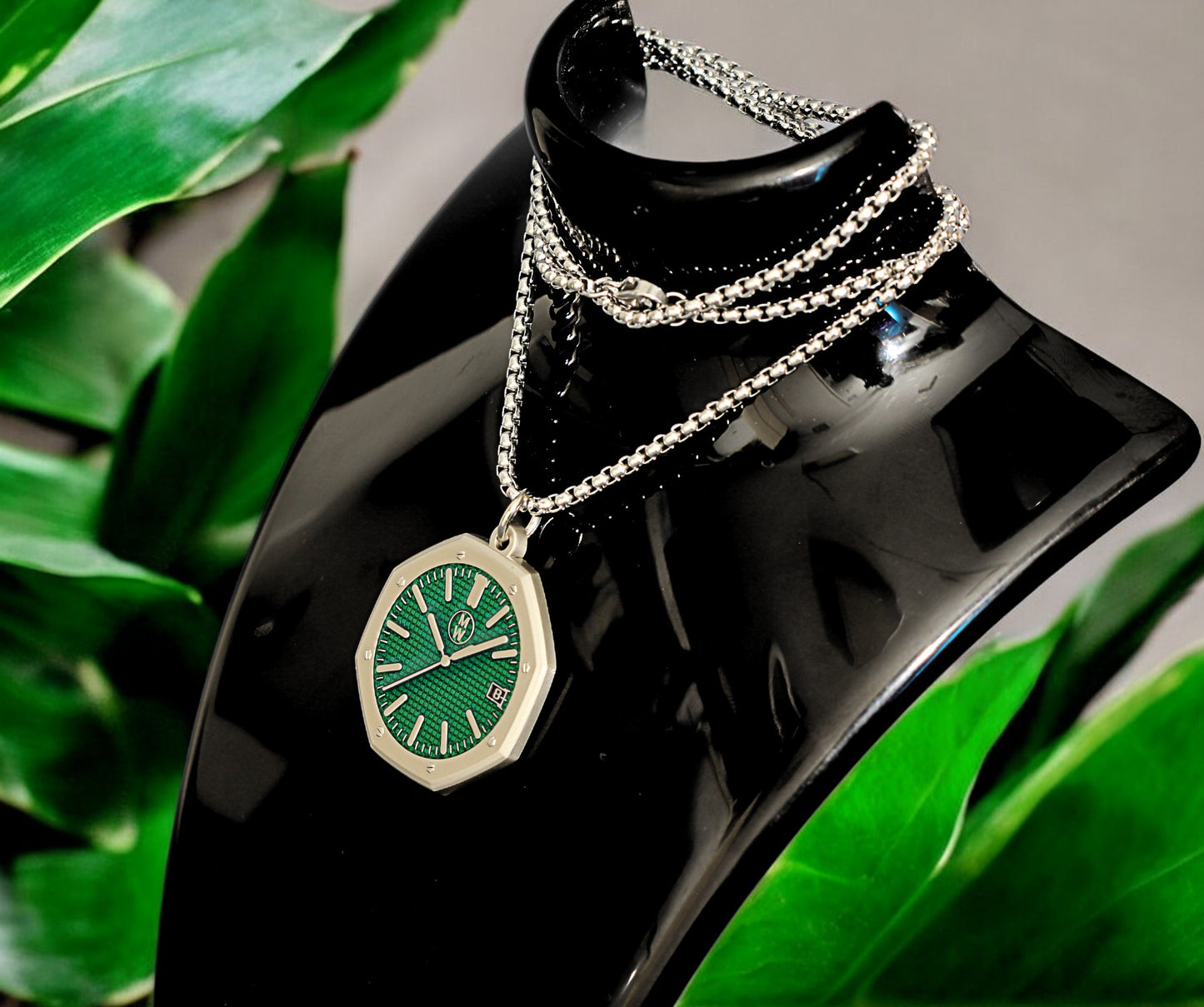 New Watch Design Necklace Pendant ROYALGREEN In Original Watchmedals Box