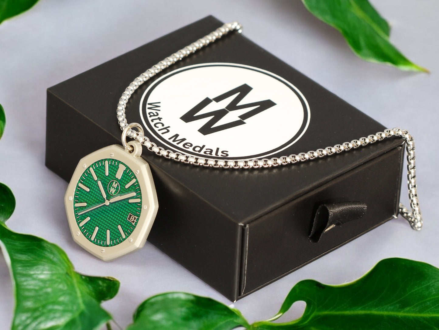 New Watch Design Necklace Pendant ROYALGREEN In Original Watchmedals Box