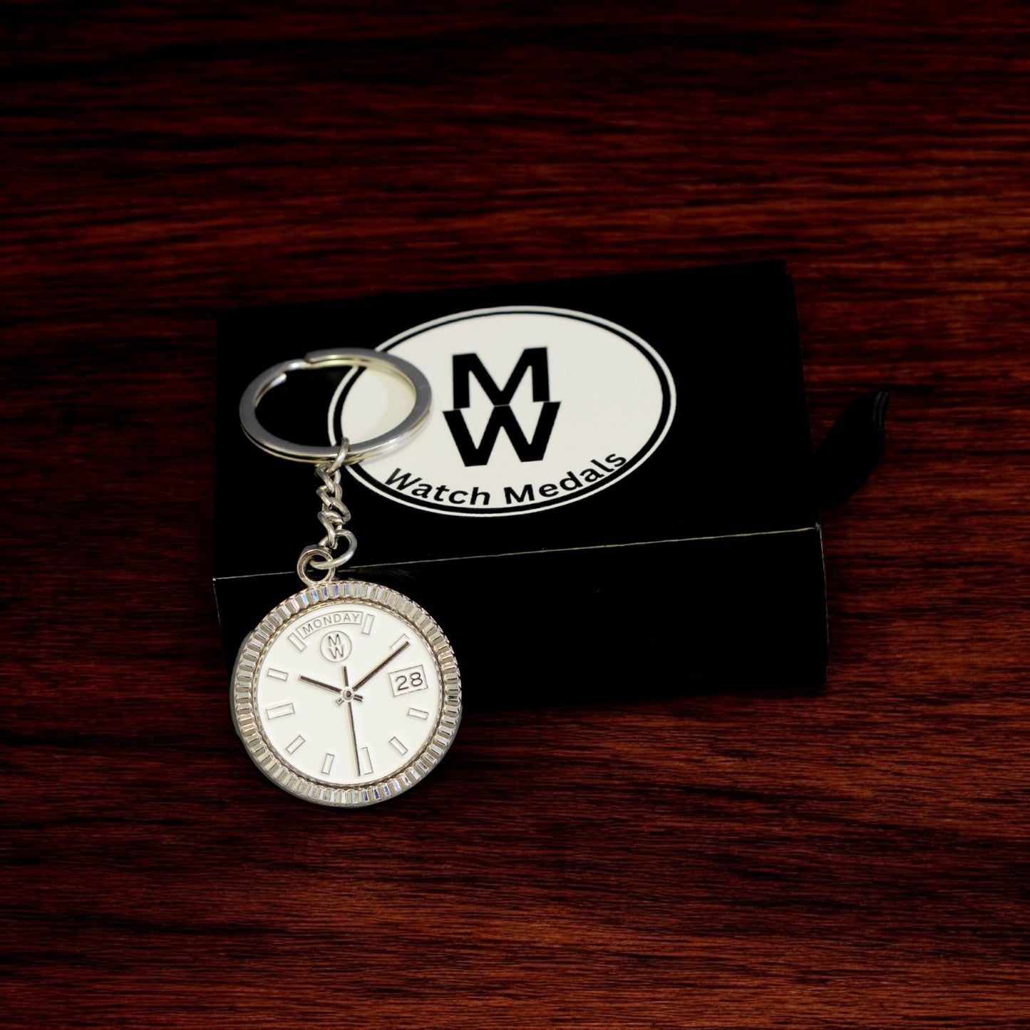 New Collection! Watchmedals PRESIDENTIAL Series Keychain SILVER & BLACK