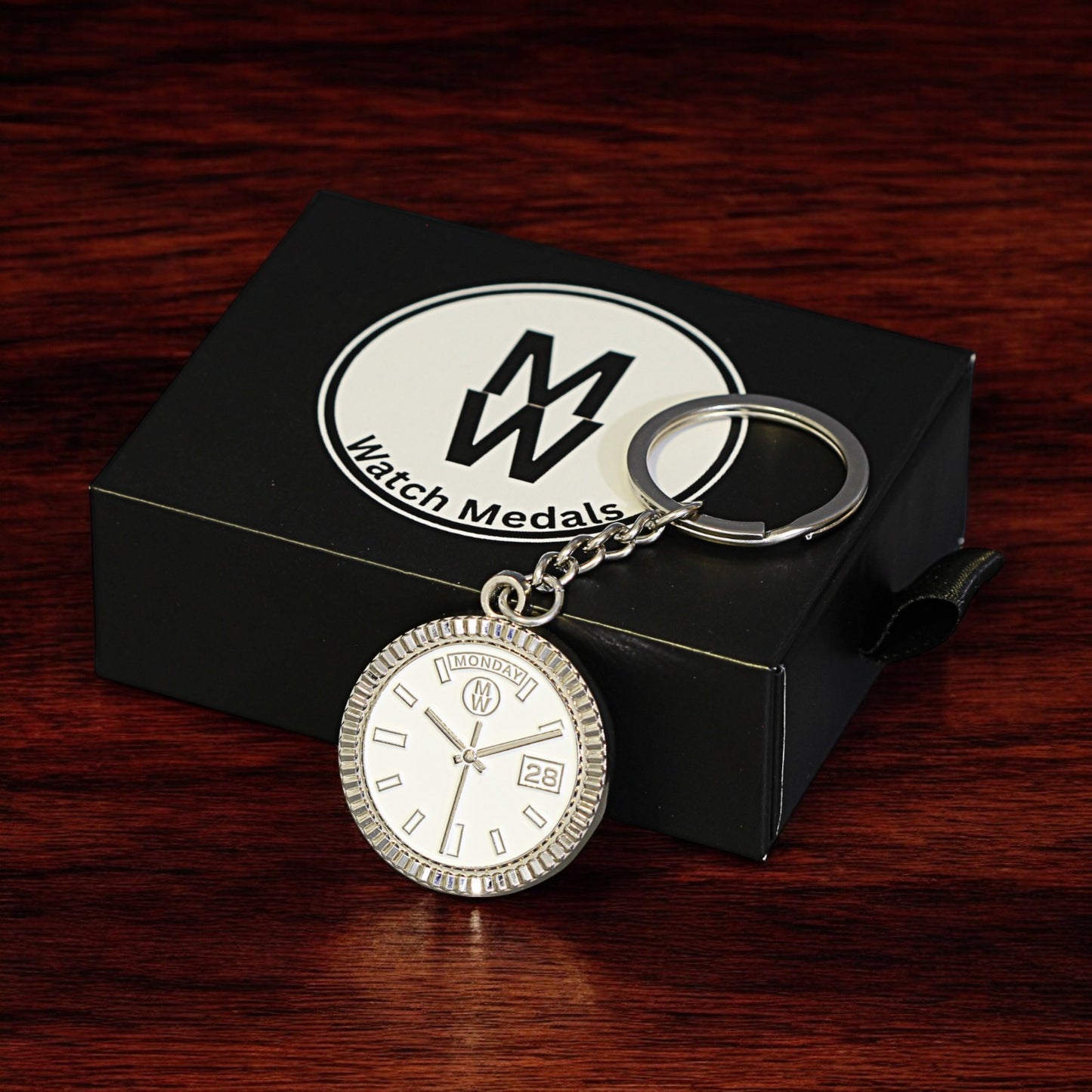 New Collection! Watchmedals PRESIDENTIAL Series Keychain SILVER & BLACK