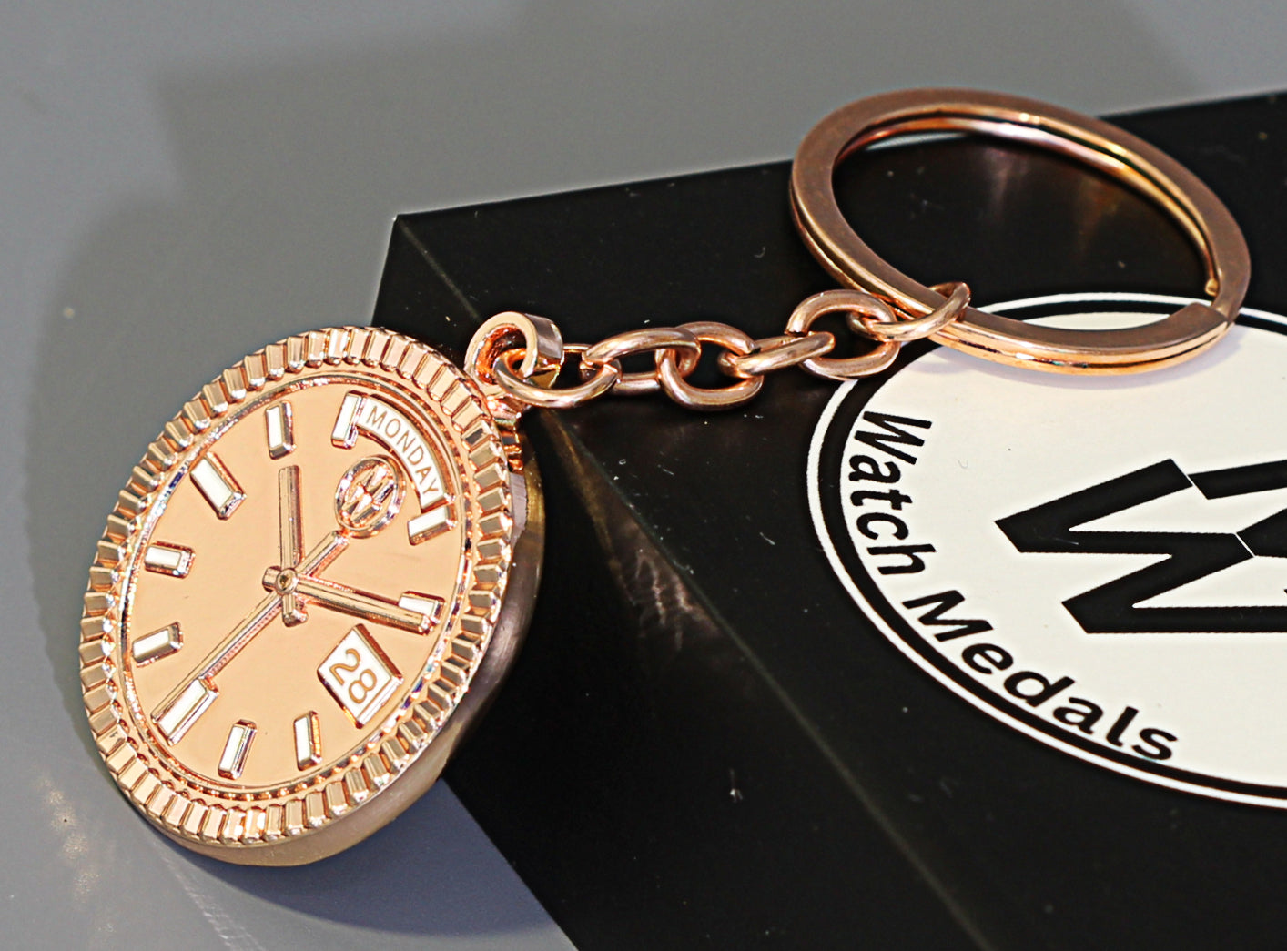 New Collection! Watchmedals PRESIDENTIAL Series Keychain - Rose Gold