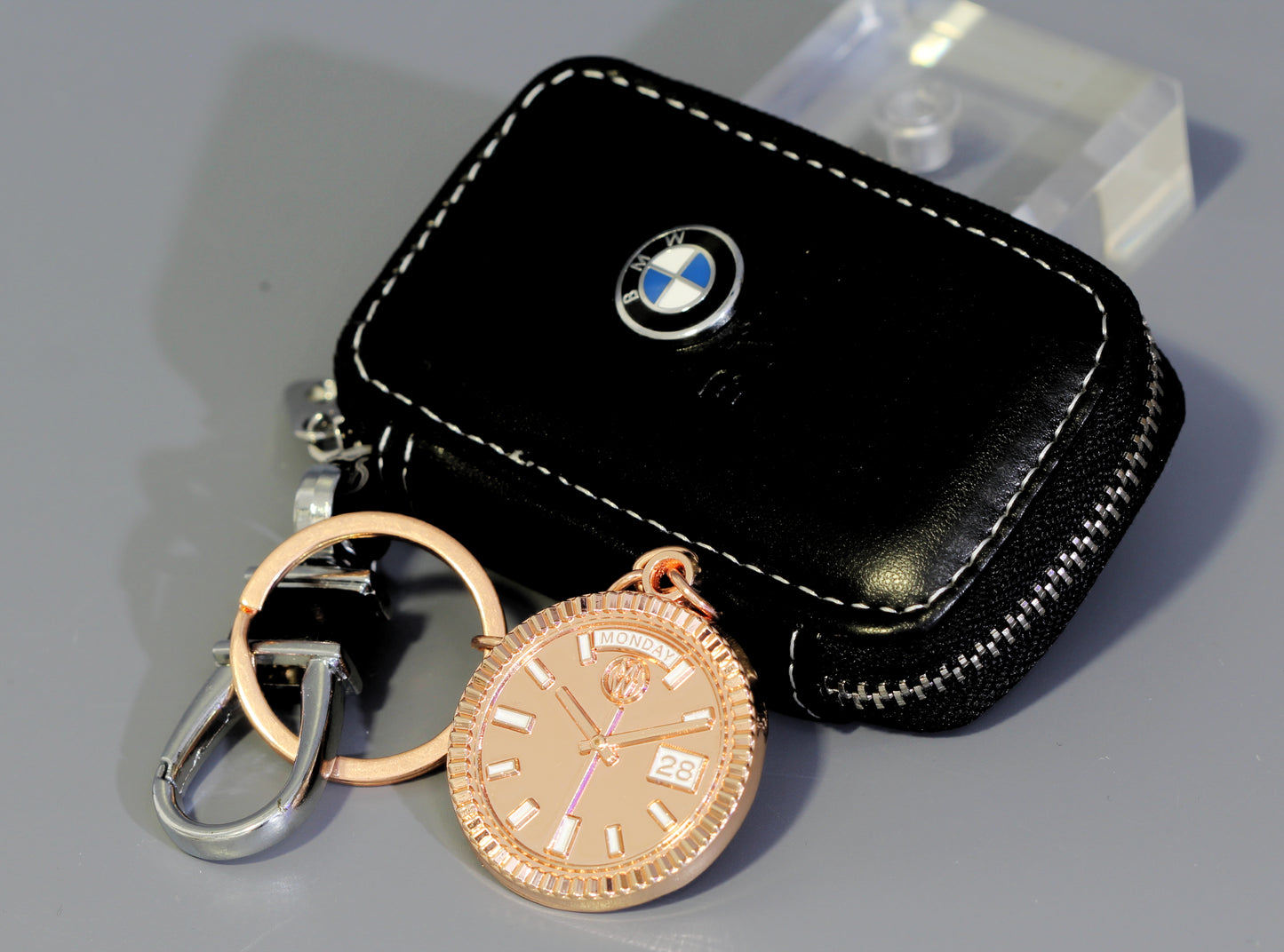 New Collection! Watchmedals PRESIDENTIAL Series Keychain - Rose Gold