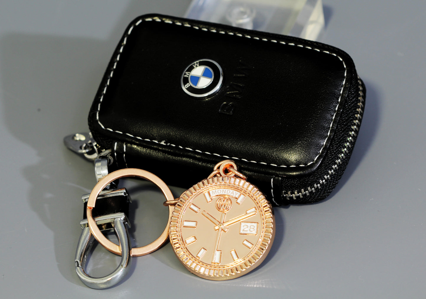 New Collection! Watchmedals PRESIDENTIAL Series Keychain - Rose Gold