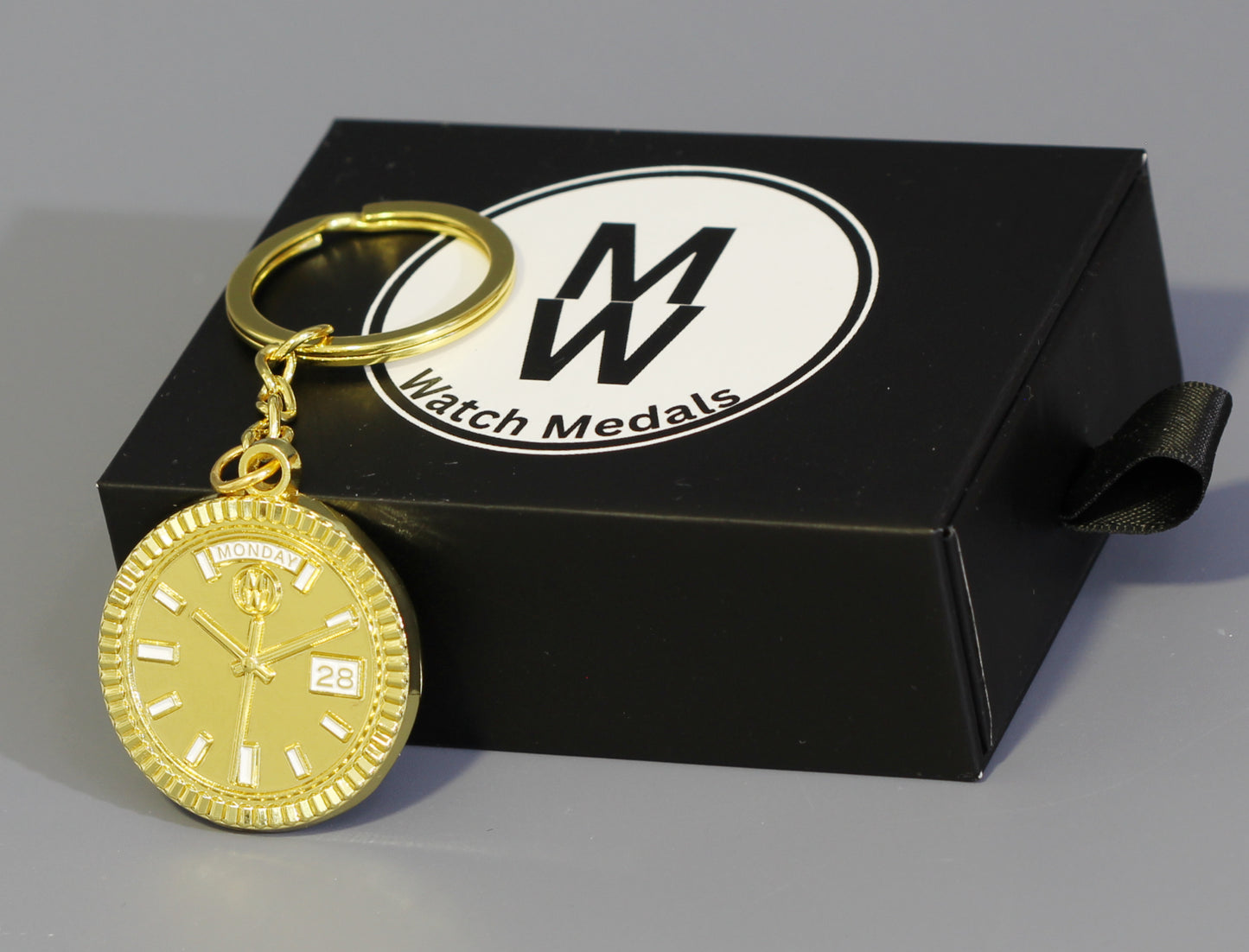 New Collection! Watchmedals PRESIDENTIAL Series Keychain - Yellow Gold