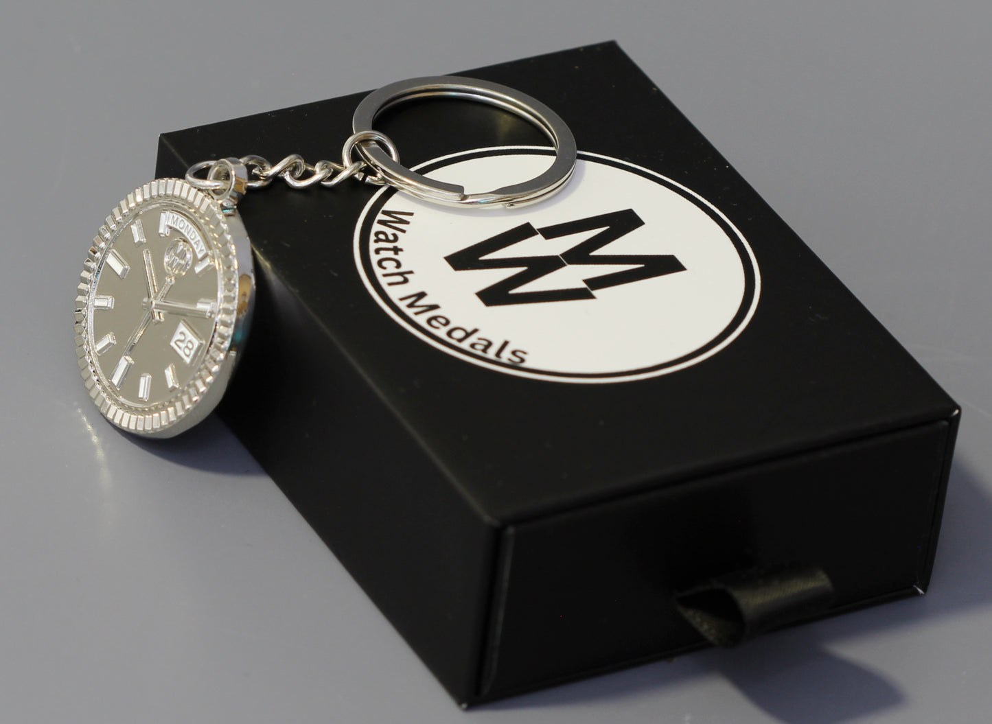 New Collection! Watchmedals PRESIDENTIAL Series Keychain - Silver