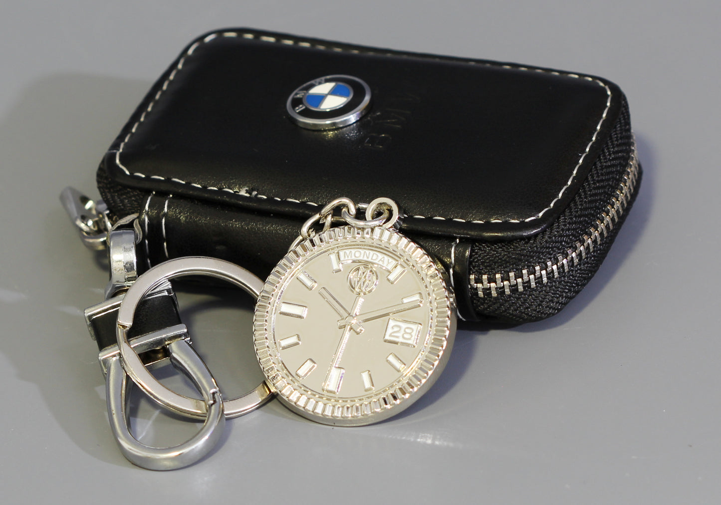 New Collection! Watchmedals PRESIDENTIAL Series Keychain - Silver