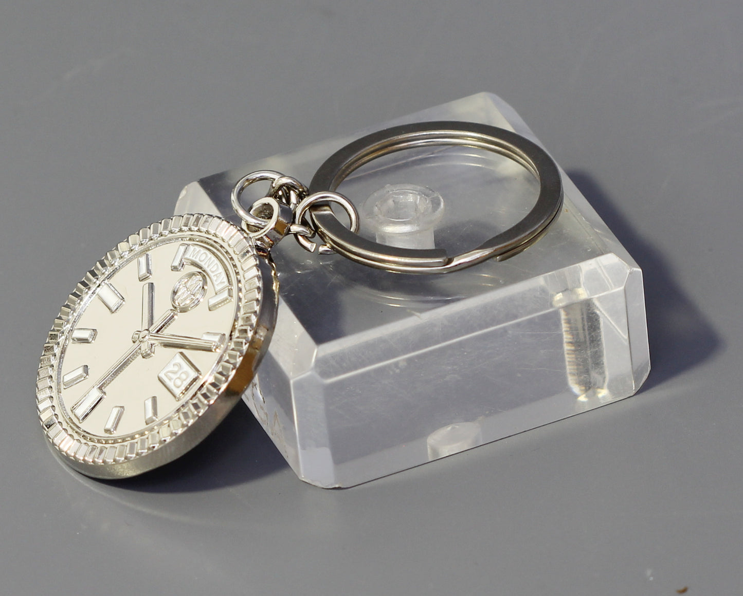 New Collection! Watchmedals PRESIDENTIAL Series Keychain - Silver