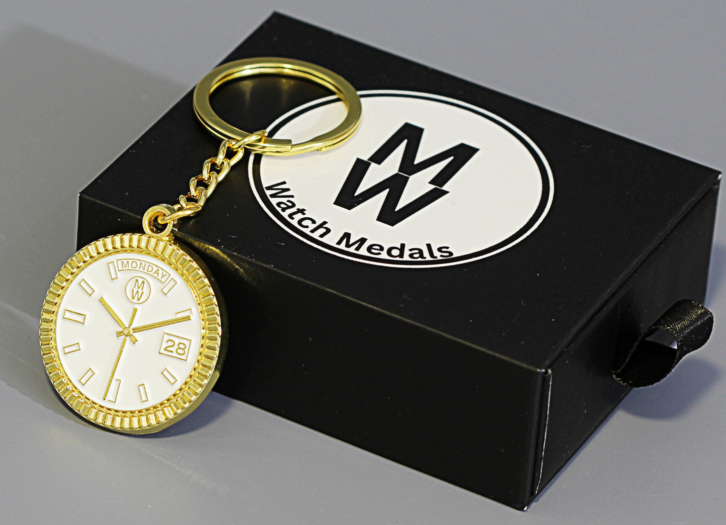 New Collection! Watchmedals PRESIDENTIAL Series Keychain - Yellow Gold & White