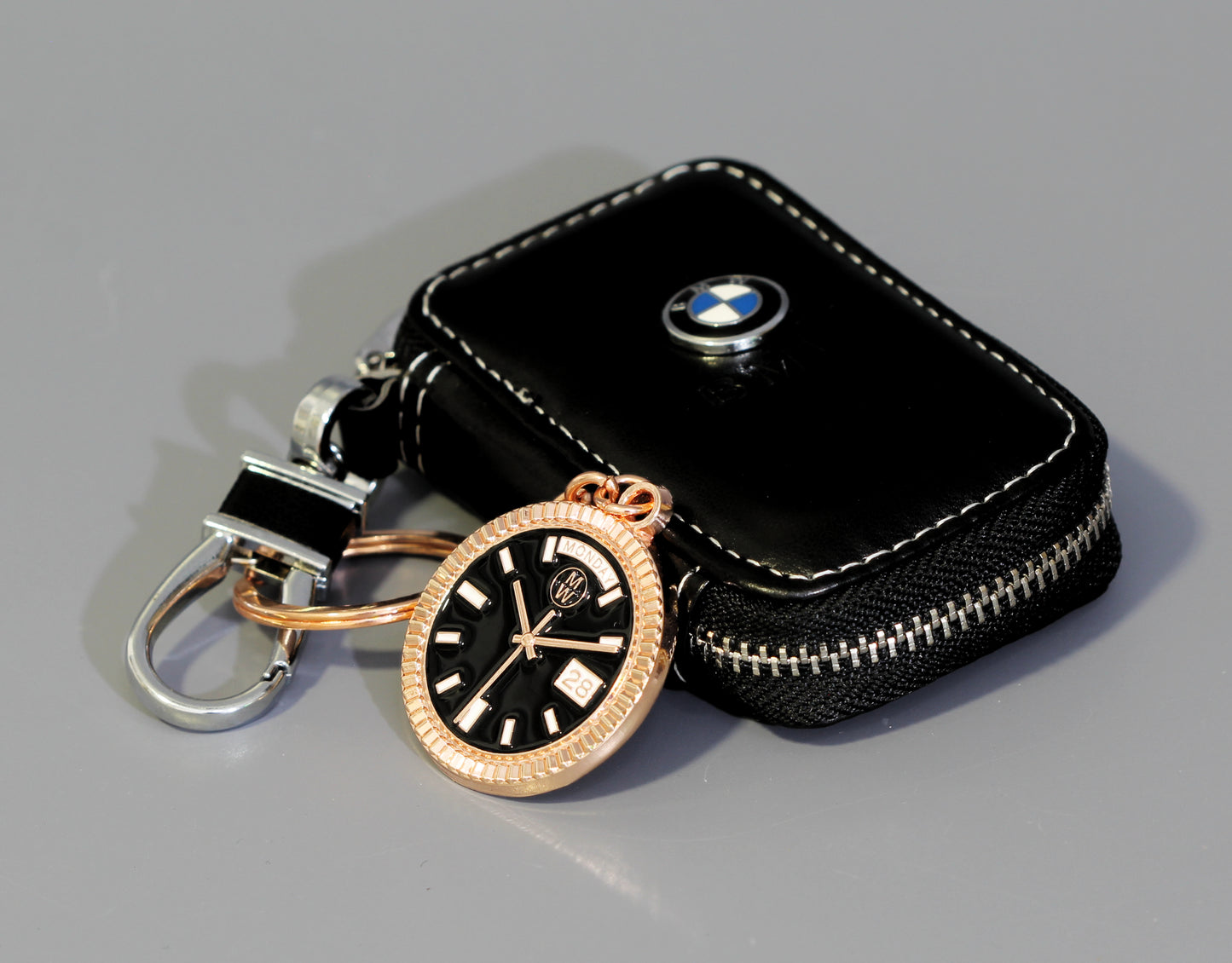 New Collection! Watchmedals PRESIDENTIAL Series Keychain - Rose Gold & Black