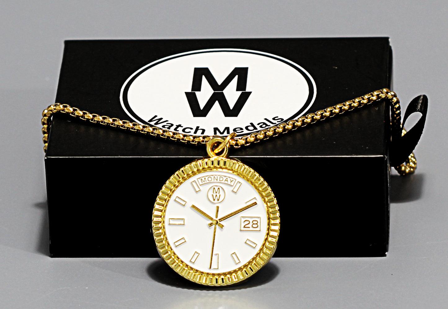 New Collection! Watchmedals PRESIDENTIAL Series Medal Necklace - Yellow Gold & White