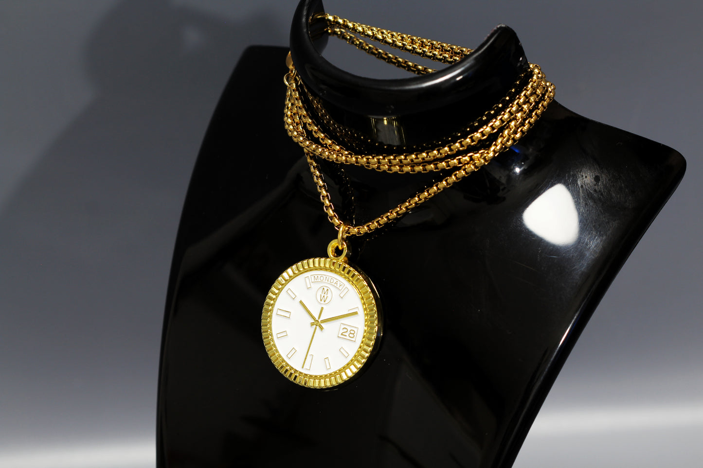 New Collection! Watchmedals PRESIDENTIAL Series Medal Necklace - Yellow Gold & White