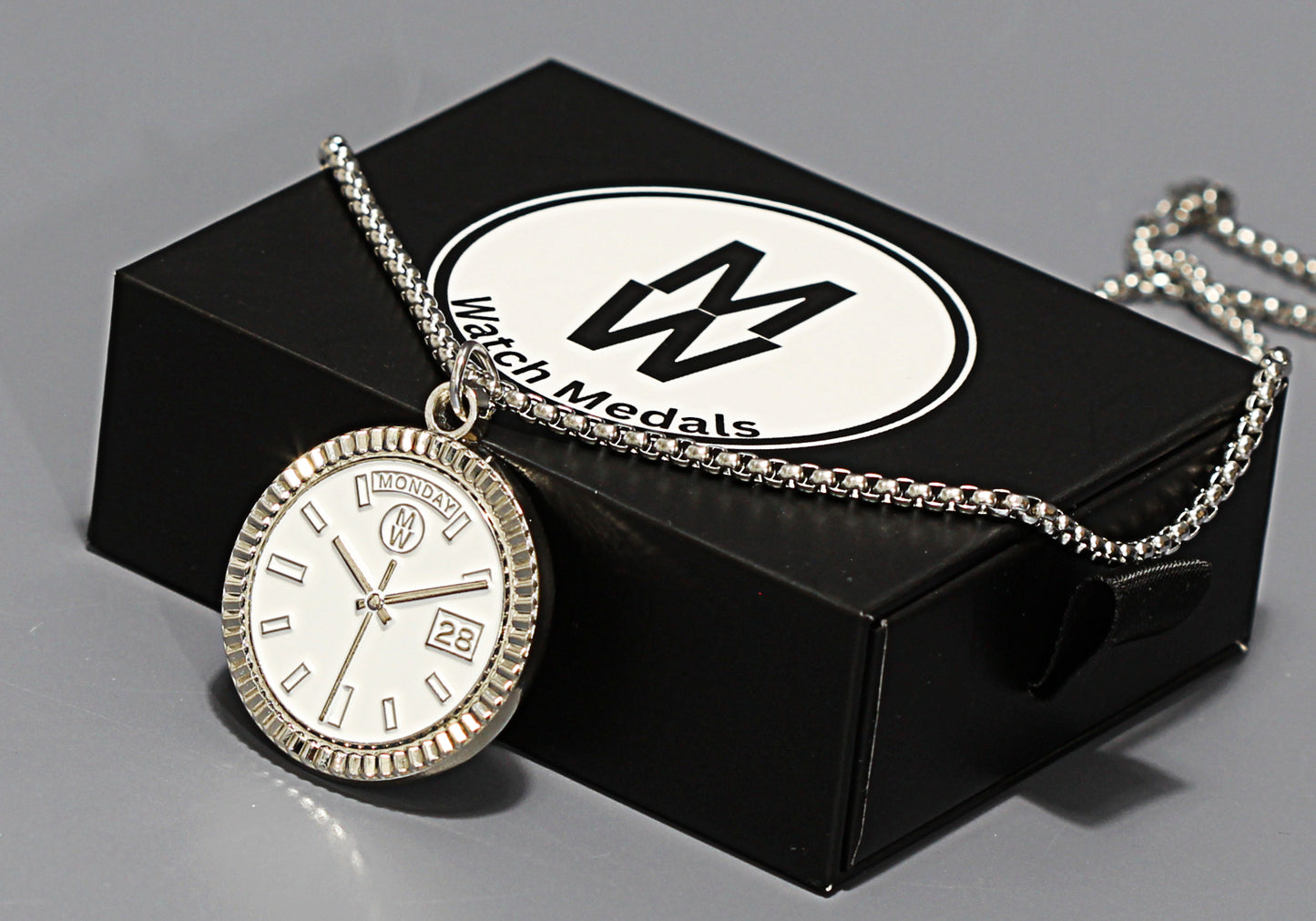 New Collection! Watchmedals PRESIDENTIAL Series Medal Necklace - Silver & White