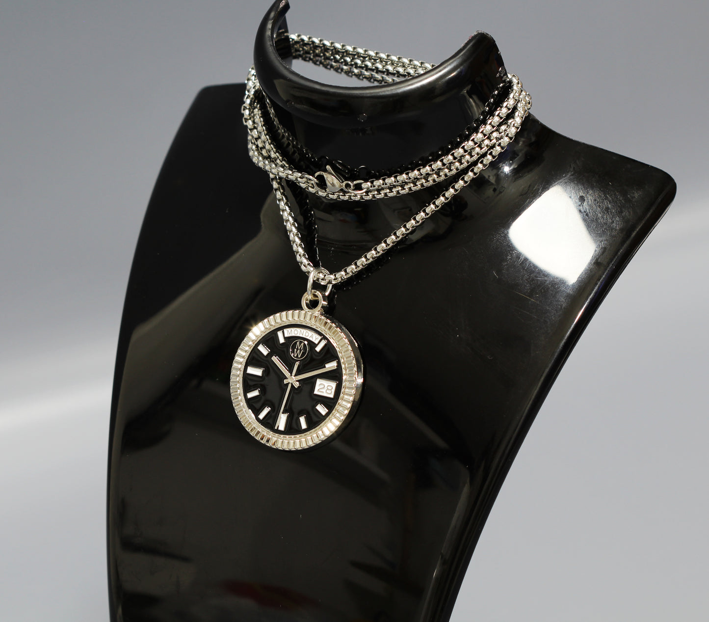 New Collection! Watchmedals PRESIDENTIAL Series Medal Necklace - Silver & Black