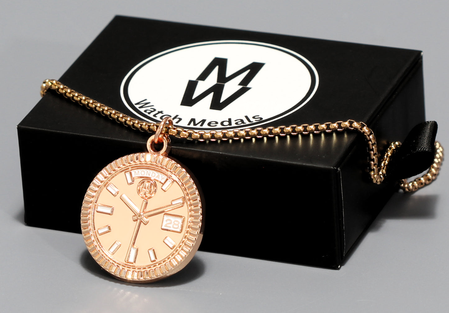 New Collection! Watchmedals PRESIDENTIAL Series Medal Necklace - Rose Gold