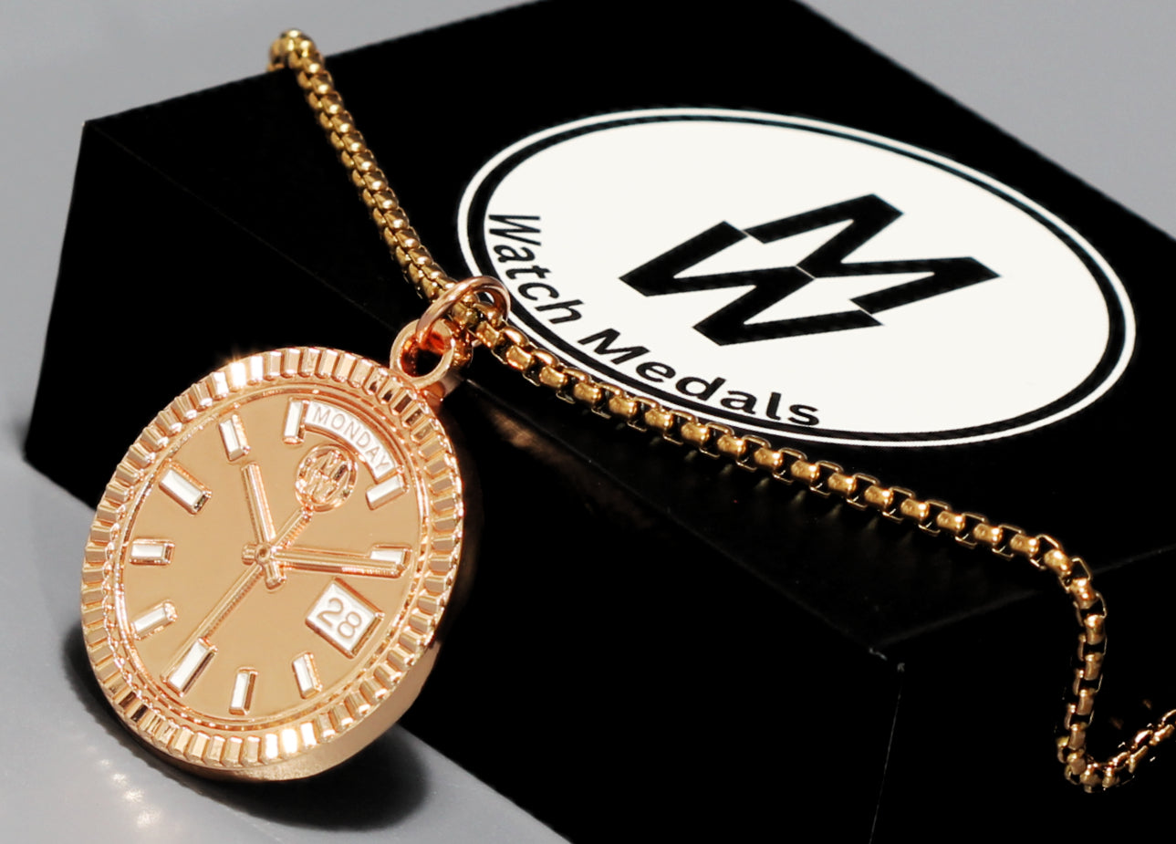 New Collection! Watchmedals PRESIDENTIAL Series Medal Necklace - Rose Gold